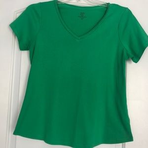 Crown & Ivy tee shirt